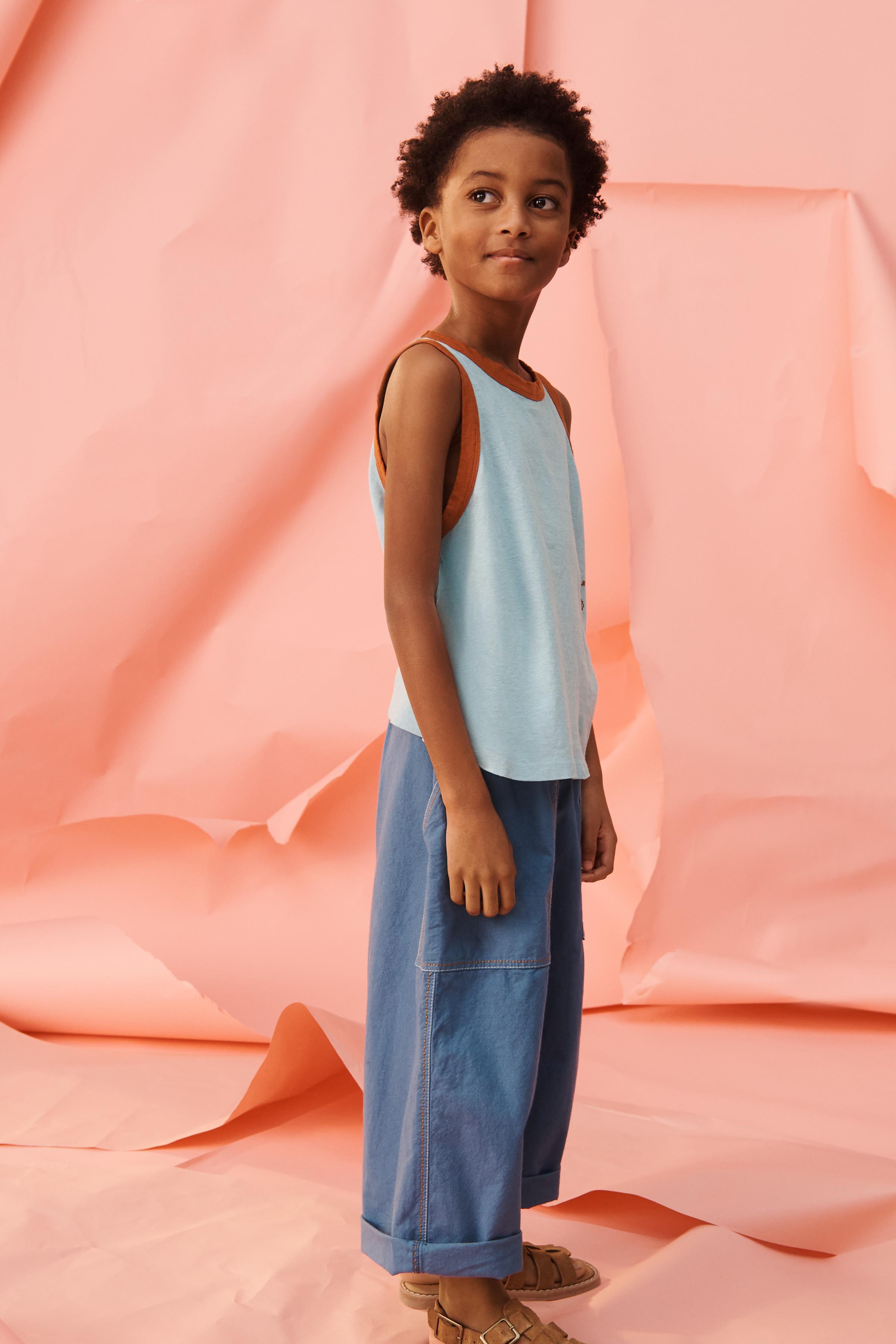 CHEMISE SANS MANCHES FLEUR BRODÉE ÉDITION LIMITÉE